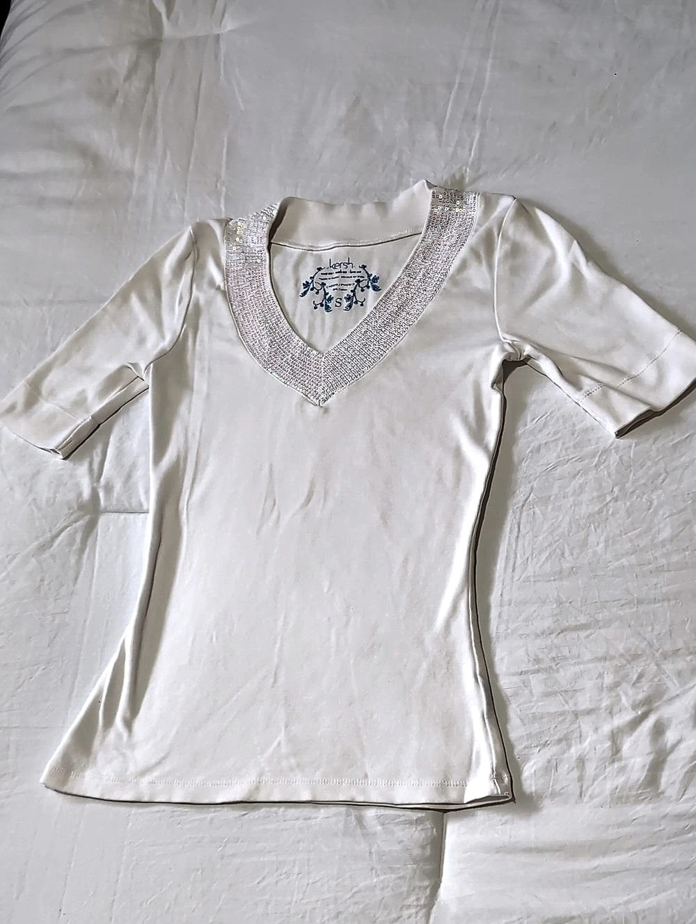 kersh Sequin Neckline Top in White Size Small Like New